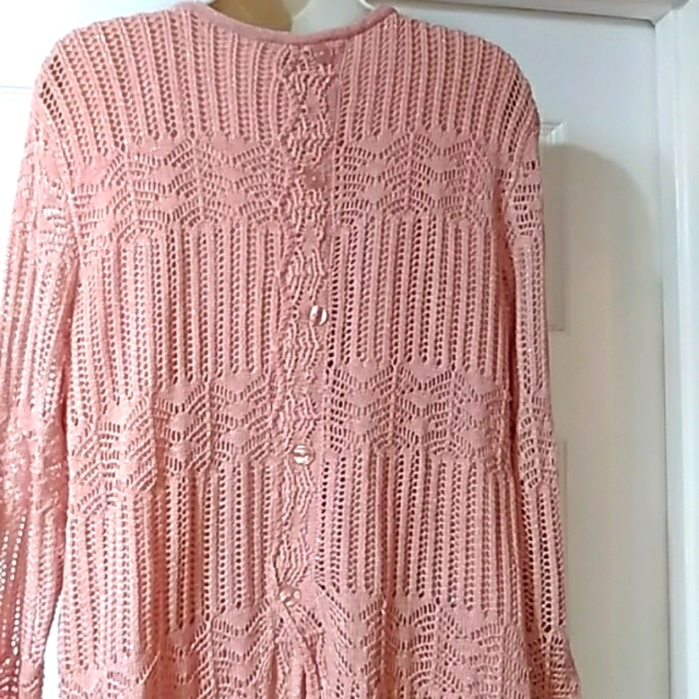 Final price drop Alfred Dunner size medium metallic & pink buttoned back top.